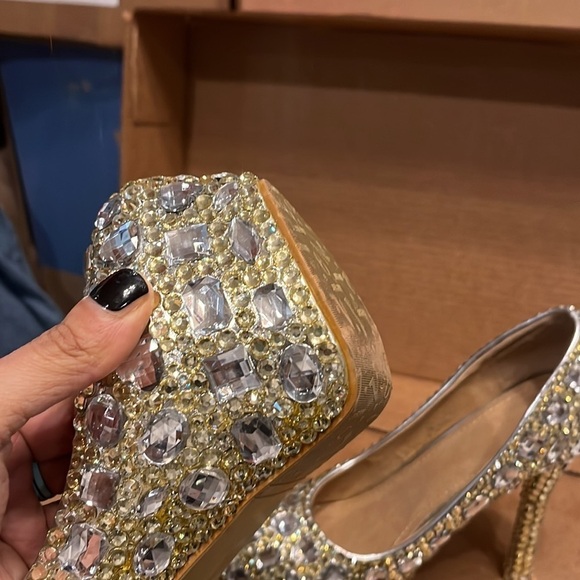Rhinestone heels size 7.5 (40) comes with new heel, gems, glue, and backing. - Picture 6 of 7
